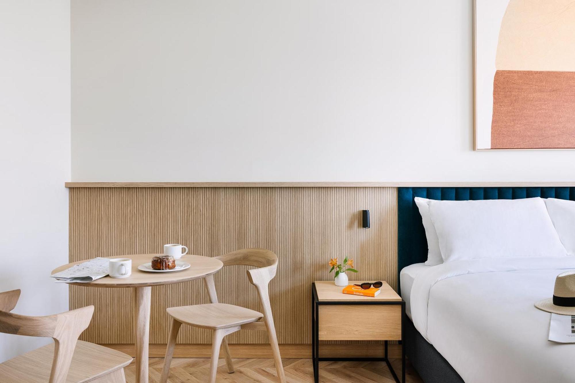 Aparthotel Sonder Sofia Madrid Zimmer foto